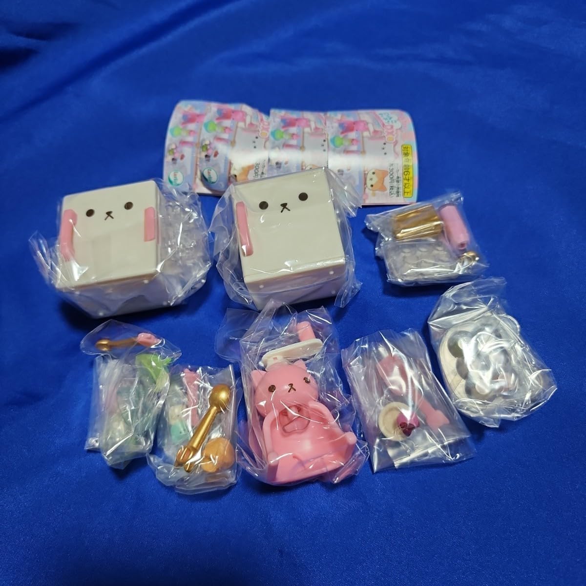 Amazon.co.jp: 全4種 にゃんこキッチン デラックス DX 8 ガチャ